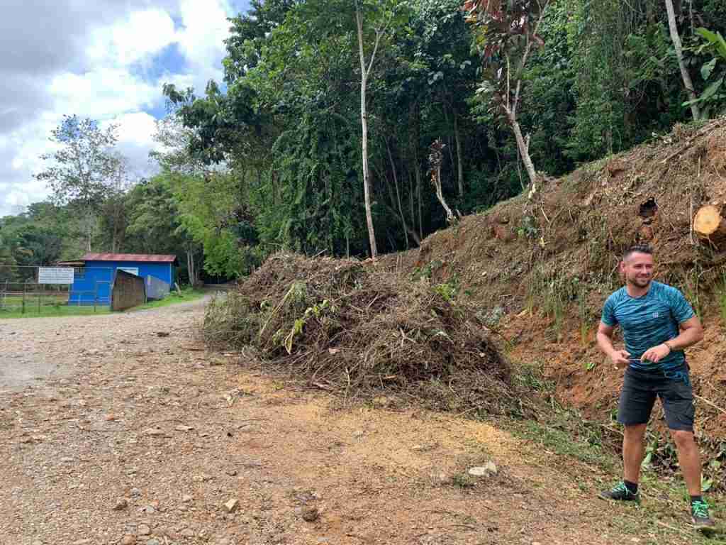 ADENAPEZ siembra más de 225 árboles 51 IMG 0944